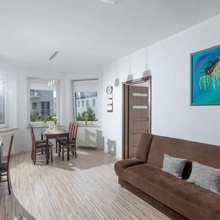 Gucio 200m Do Plazy *