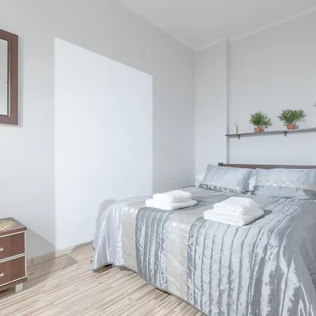 Gucio 200m Do Plazy Apartment